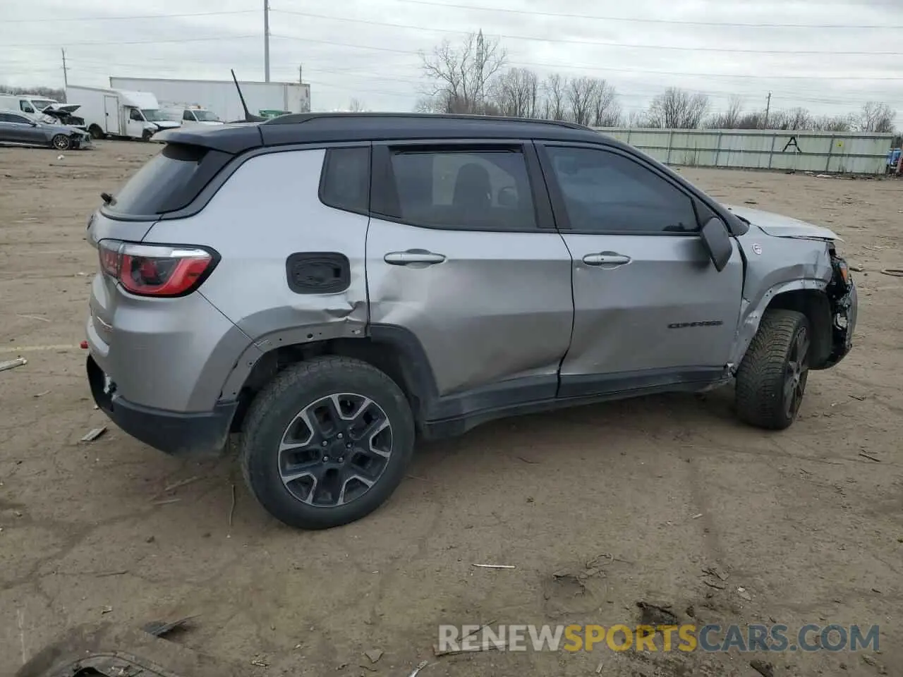 3 Photograph of a damaged car 3C4NJDDB3KT733056 JEEP COMPASS 2019