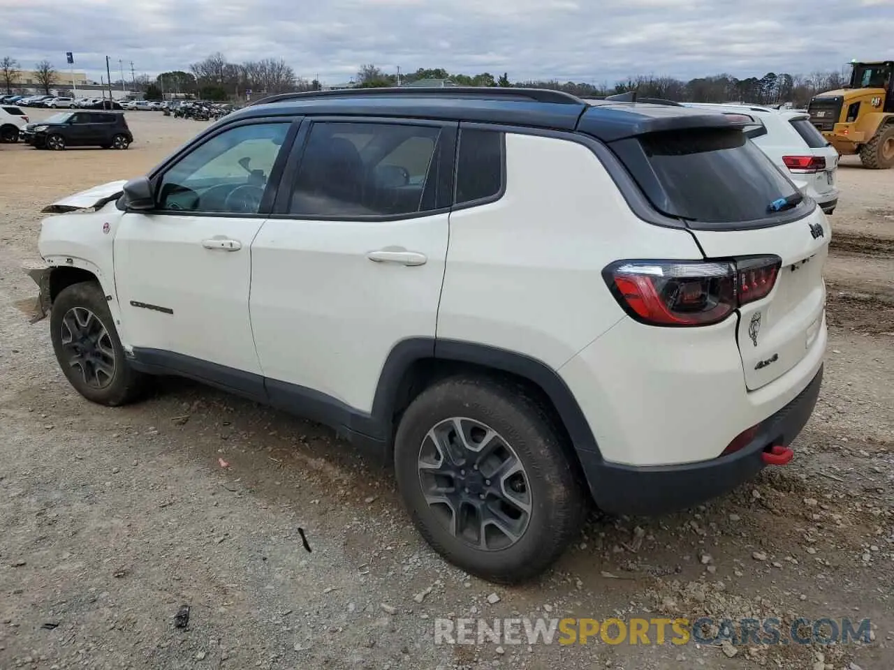 2 Photograph of a damaged car 3C4NJDDB4KT740047 JEEP COMPASS 2019