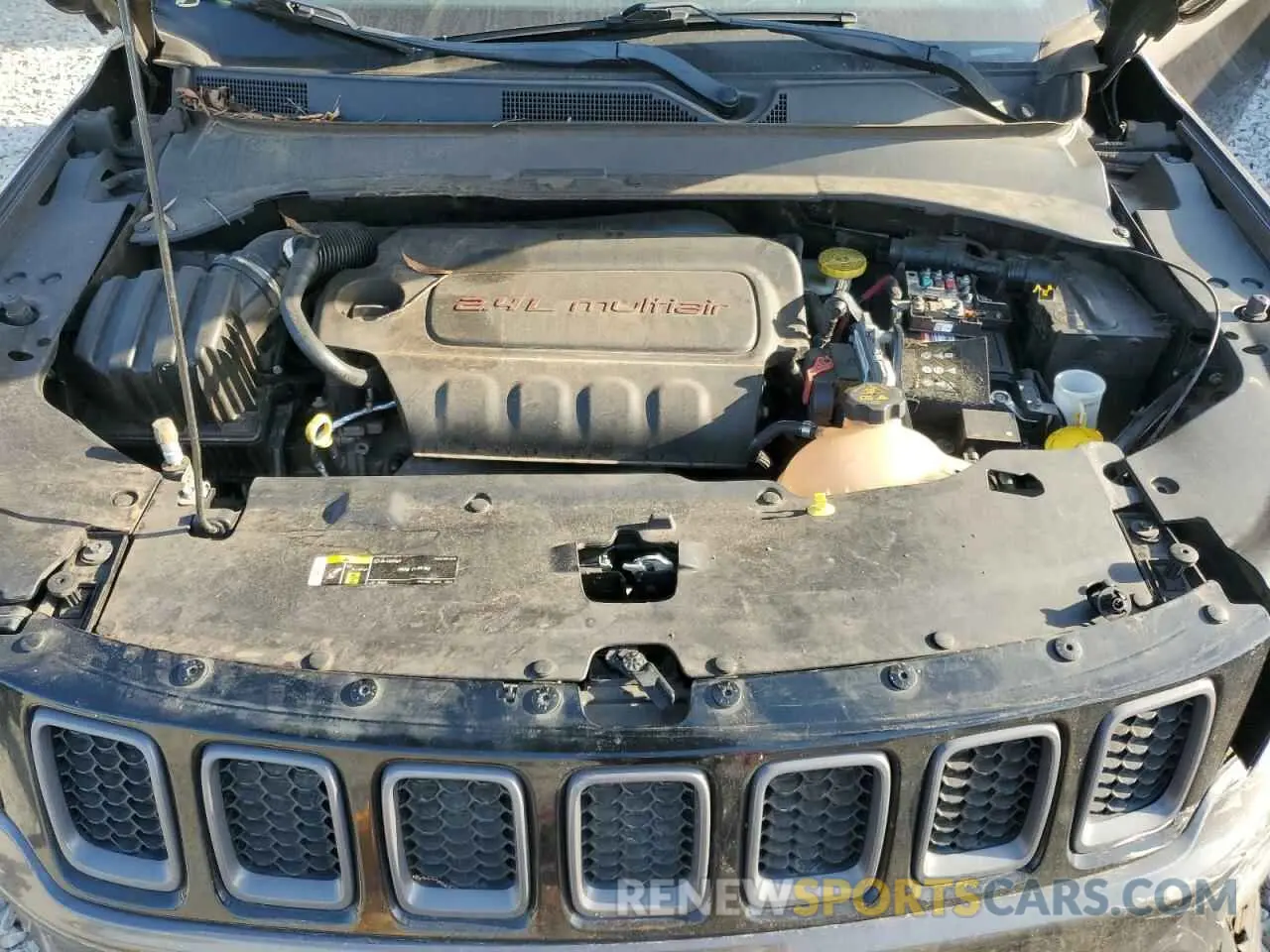 12 Photograph of a damaged car 3C4NJDDB5KT722026 JEEP COMPASS 2019