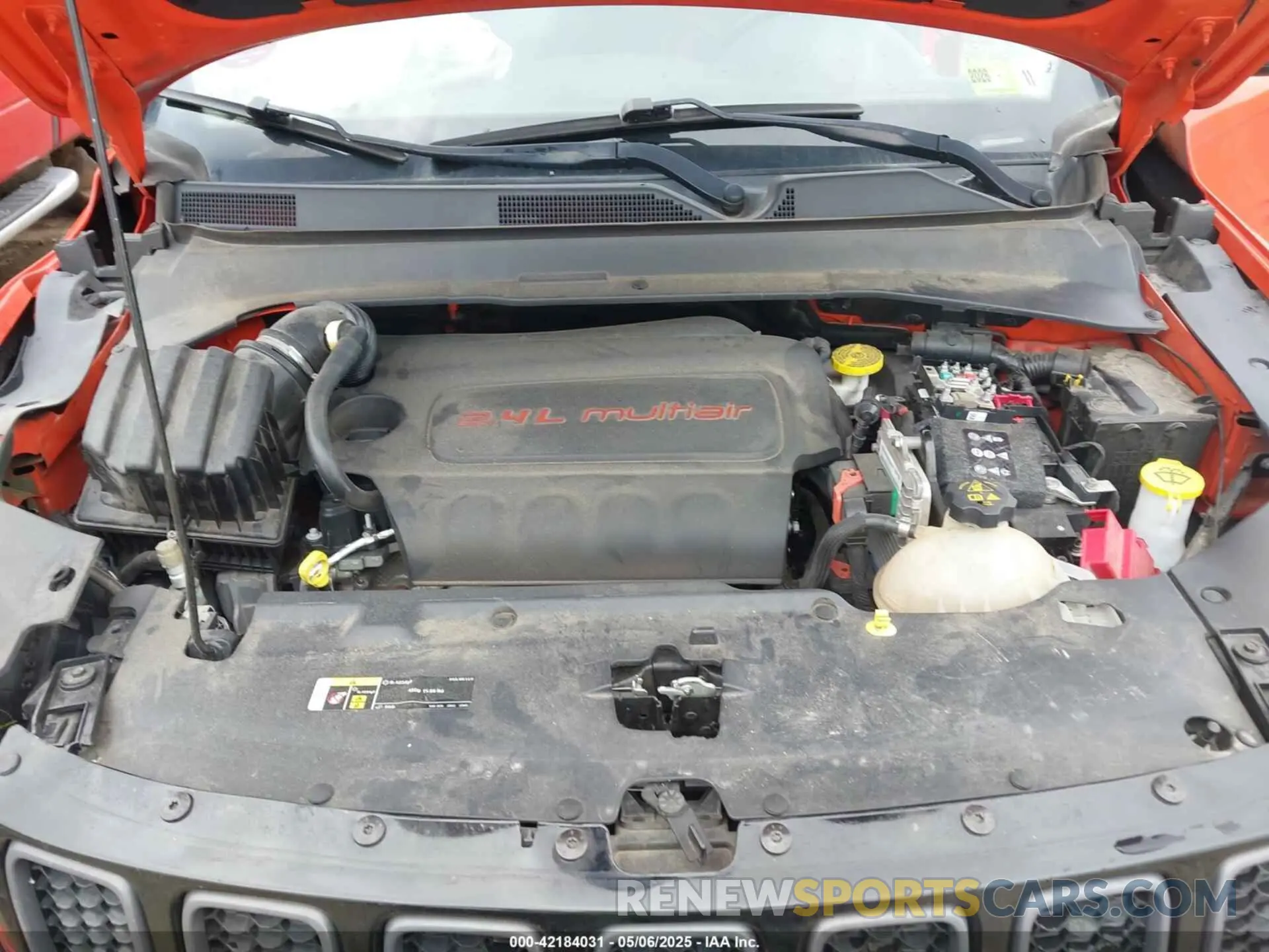 10 Photograph of a damaged car 3C4NJDDB5KT754054 JEEP COMPASS 2019