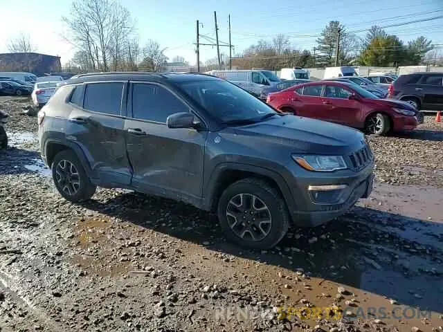 10 Photograph of a damaged car 3C4NJDDB5KT775860 JEEP COMPASS 2019
