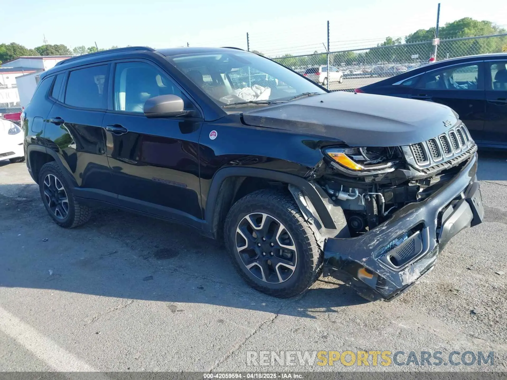 1 Photograph of a damaged car 3C4NJDDB5KT800515 JEEP COMPASS 2019