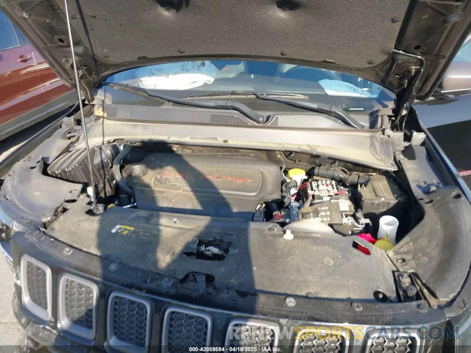 10 Photograph of a damaged car 3C4NJDDB5KT800515 JEEP COMPASS 2019