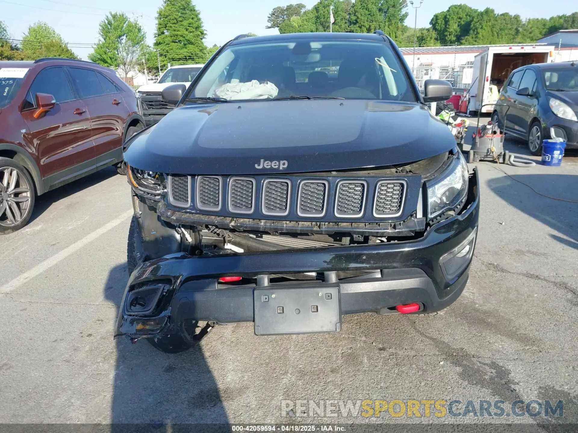 12 Photograph of a damaged car 3C4NJDDB5KT800515 JEEP COMPASS 2019