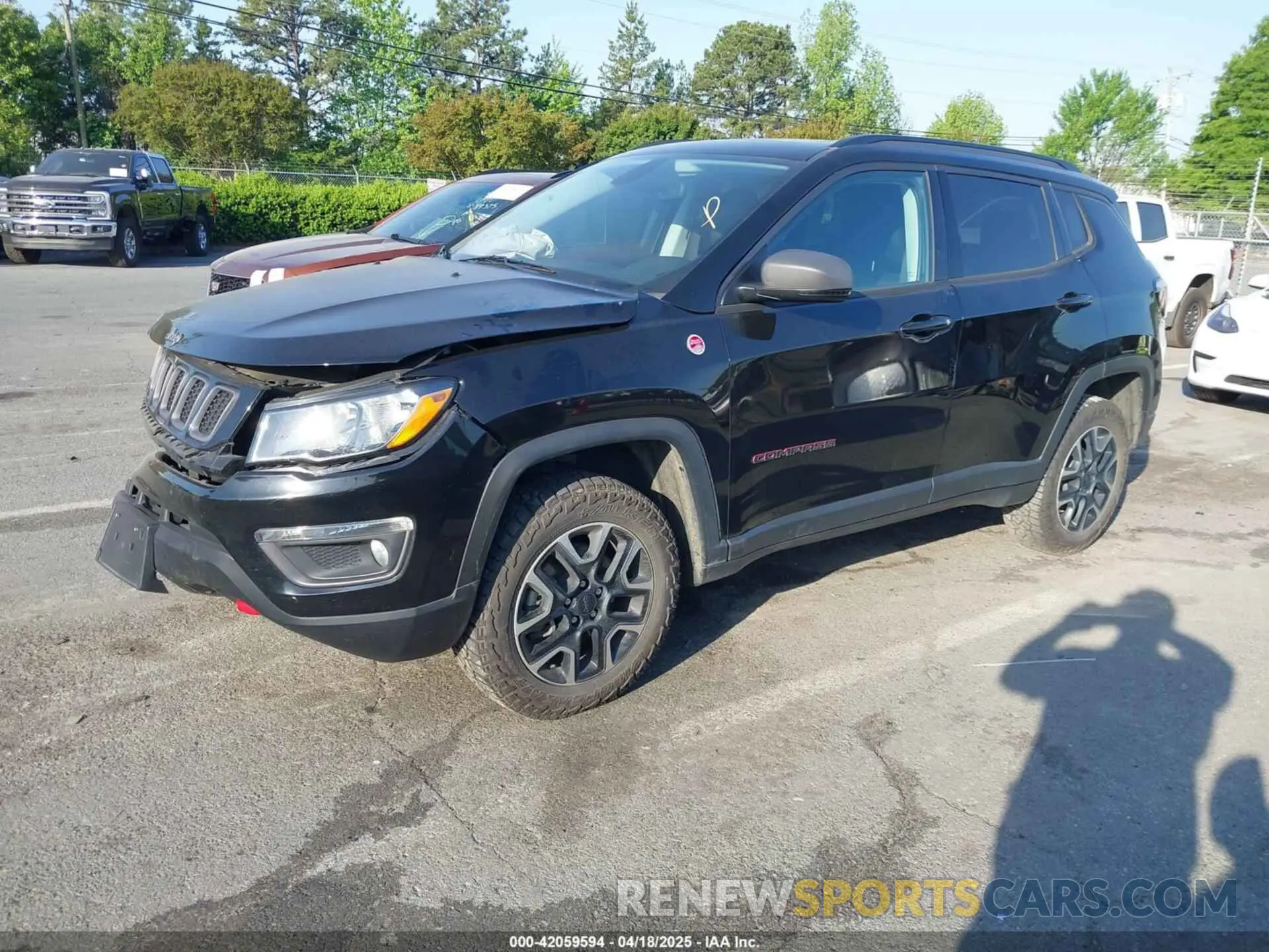 2 Photograph of a damaged car 3C4NJDDB5KT800515 JEEP COMPASS 2019