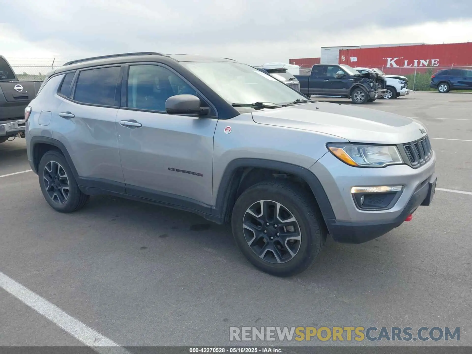 1 Photograph of a damaged car 3C4NJDDB6KT722424 JEEP COMPASS 2019