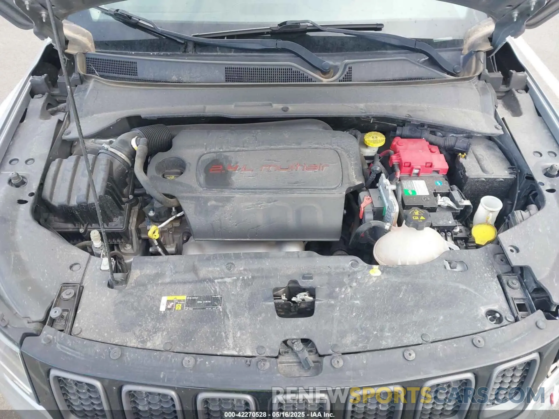 10 Photograph of a damaged car 3C4NJDDB6KT722424 JEEP COMPASS 2019