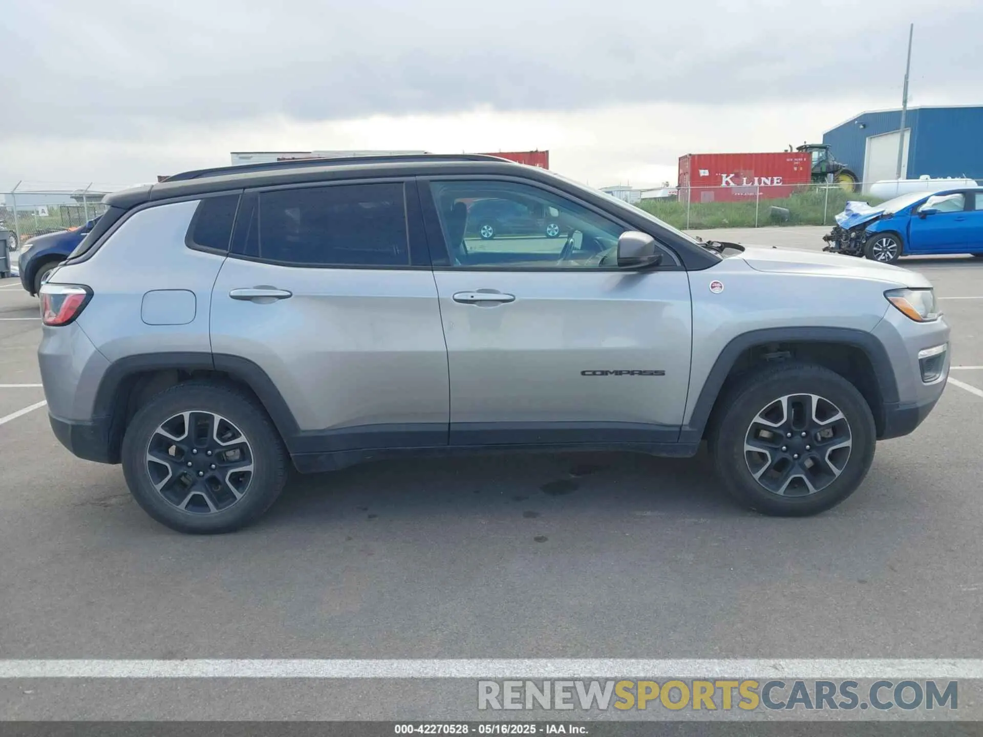 13 Photograph of a damaged car 3C4NJDDB6KT722424 JEEP COMPASS 2019