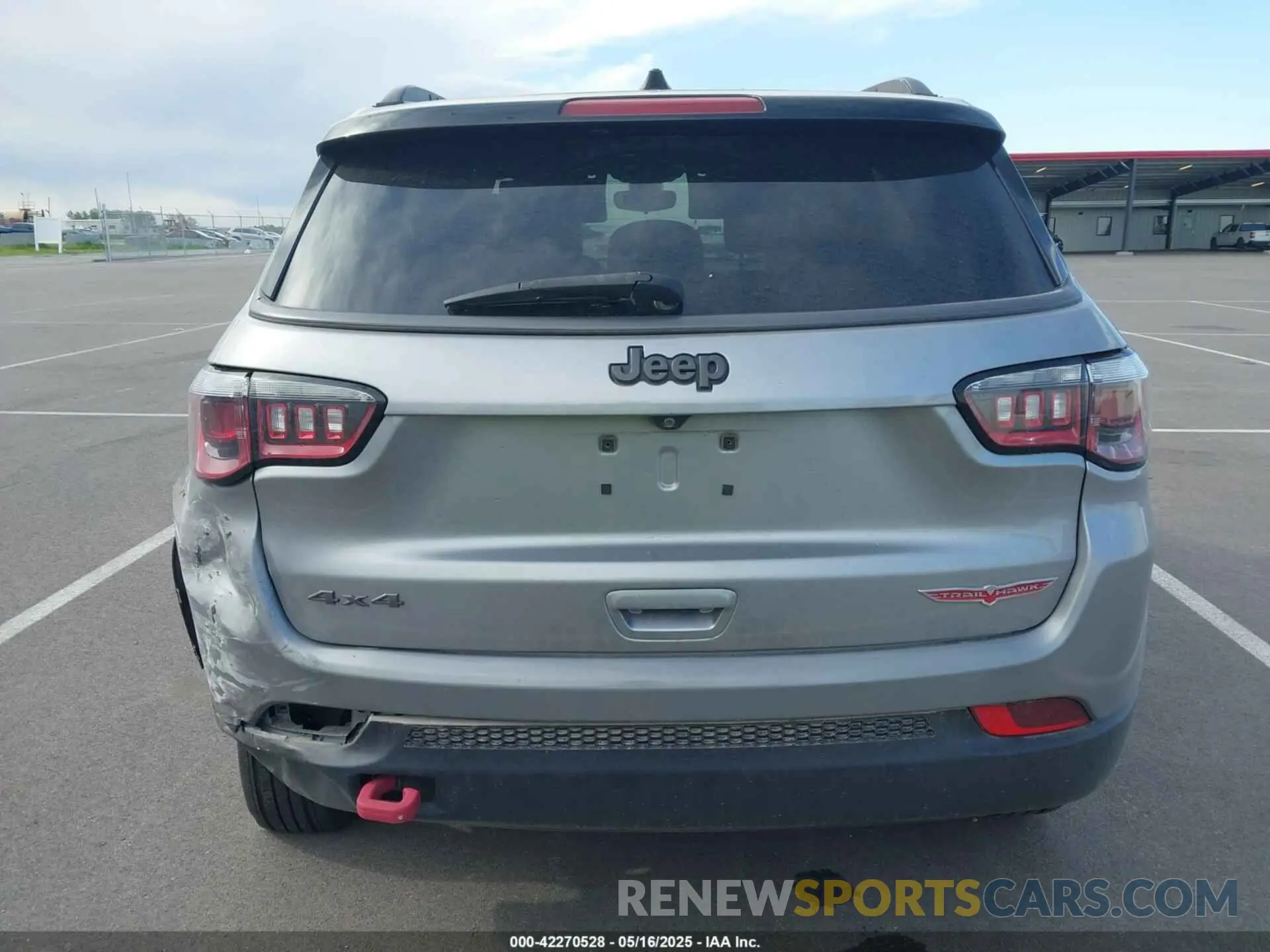 16 Photograph of a damaged car 3C4NJDDB6KT722424 JEEP COMPASS 2019