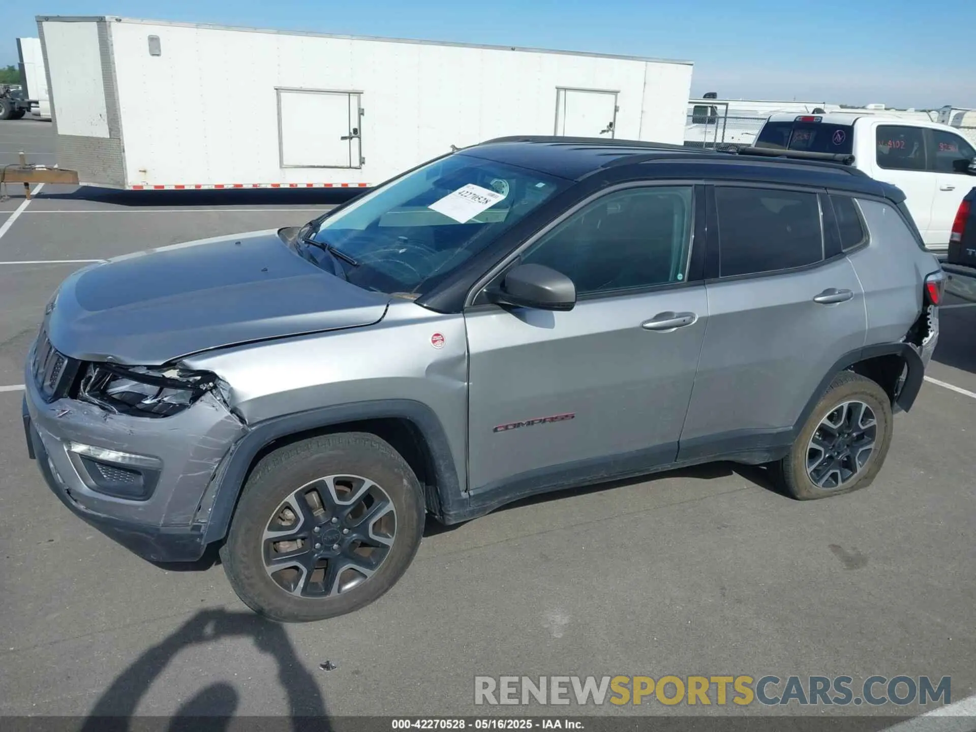 6 Photograph of a damaged car 3C4NJDDB6KT722424 JEEP COMPASS 2019