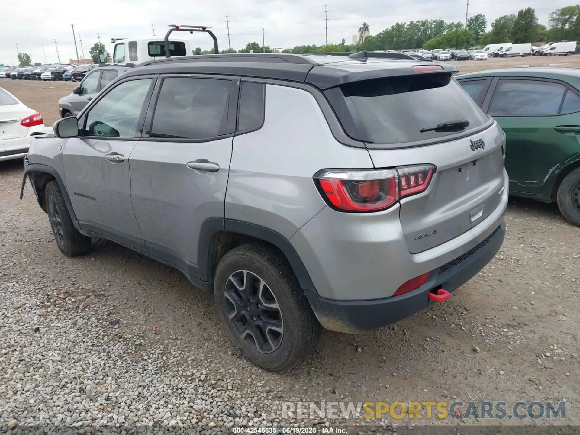 3 Photograph of a damaged car 3C4NJDDB7KT671001 JEEP COMPASS 2019