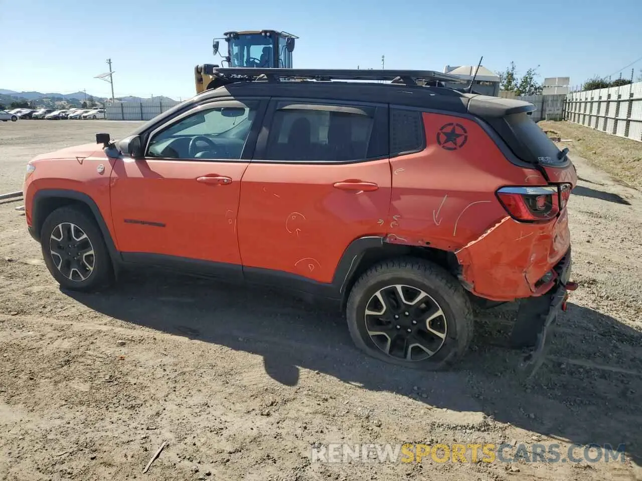 2 Photograph of a damaged car 3C4NJDDB7KT795995 JEEP COMPASS 2019