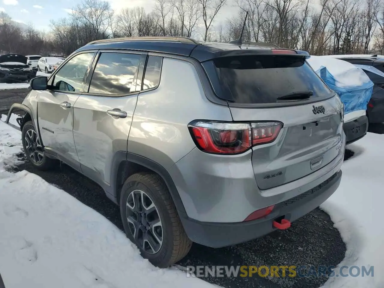 2 Photograph of a damaged car 3C4NJDDB8KT620459 JEEP COMPASS 2019