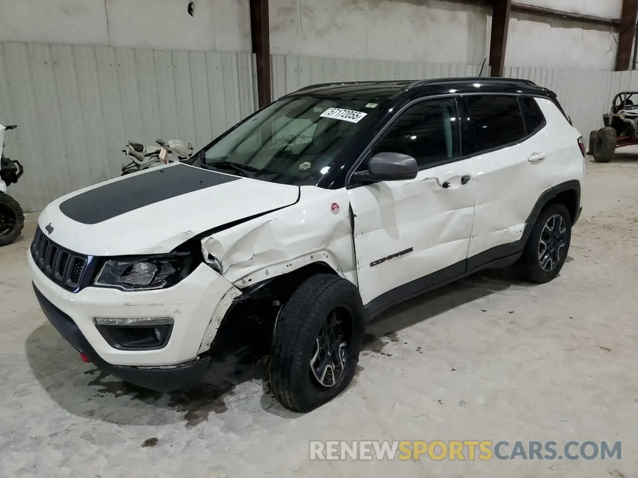 1 Photograph of a damaged car 3C4NJDDB8KT733313 JEEP COMPASS 2019