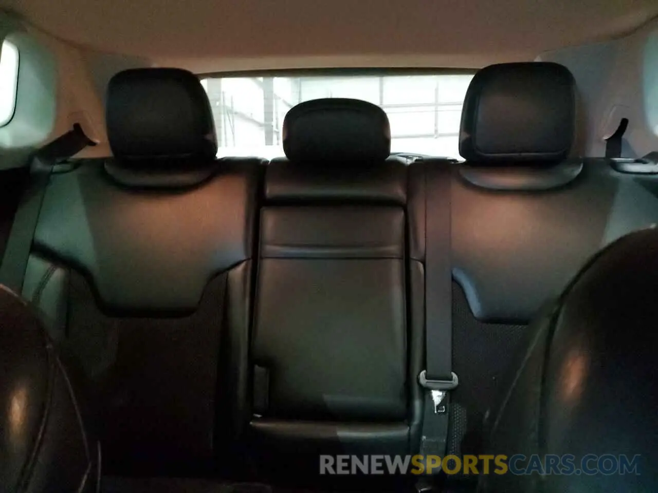 10 Photograph of a damaged car 3C4NJDDB8KT733313 JEEP COMPASS 2019