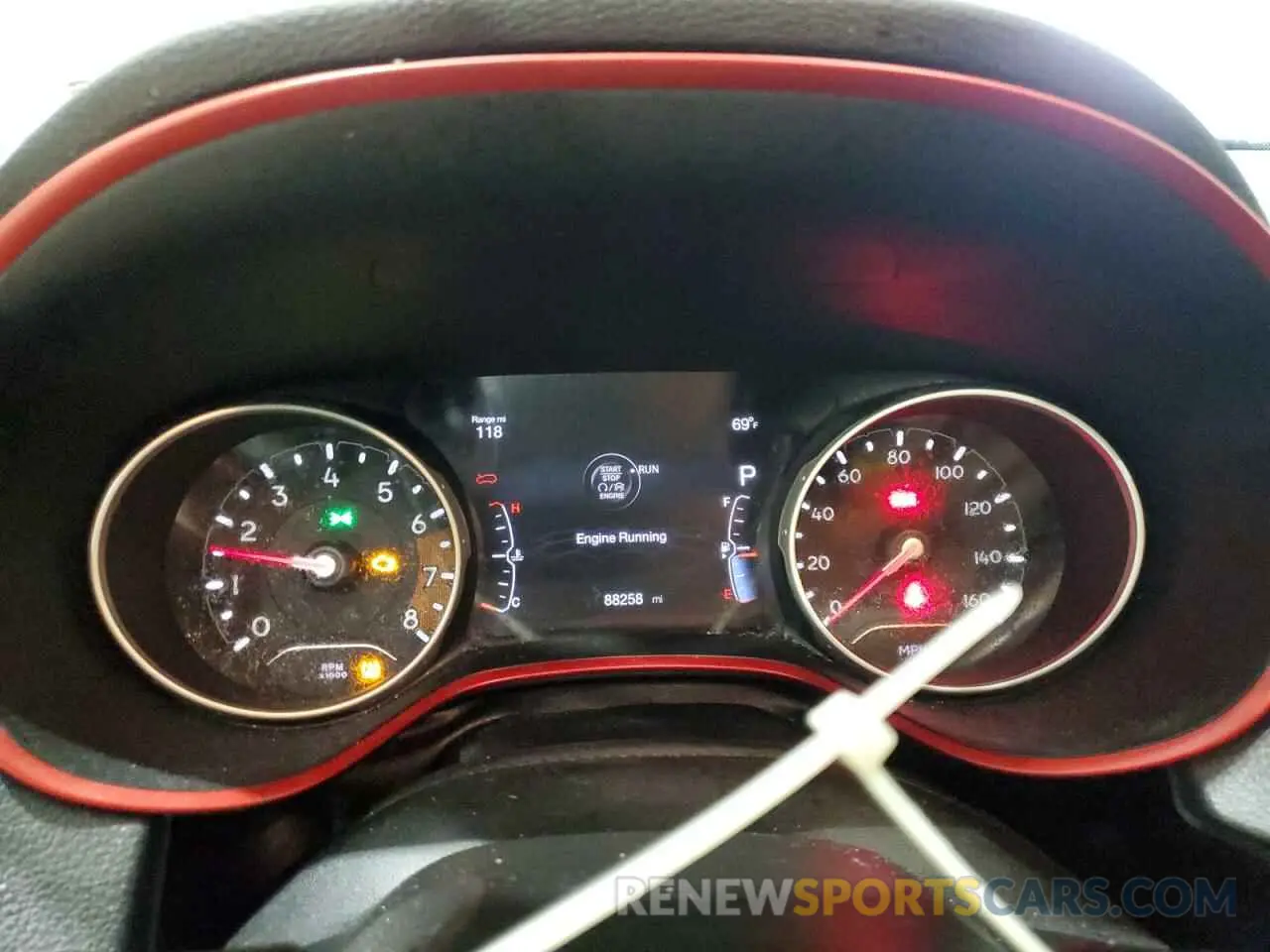 9 Photograph of a damaged car 3C4NJDDB8KT733313 JEEP COMPASS 2019