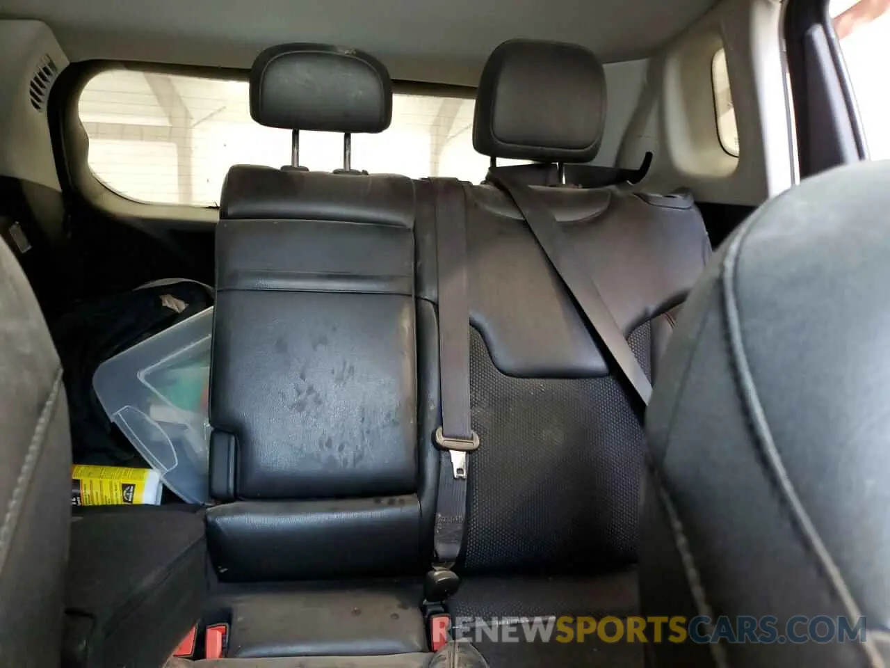 10 Photograph of a damaged car 3C4NJDDB9KT627579 JEEP COMPASS 2019