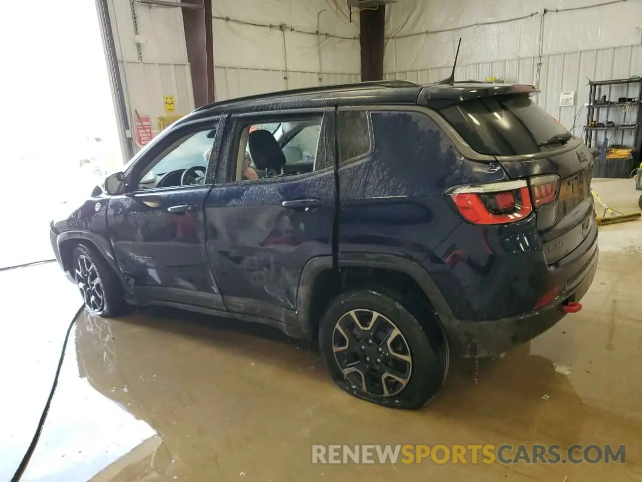 2 Photograph of a damaged car 3C4NJDDB9KT627579 JEEP COMPASS 2019