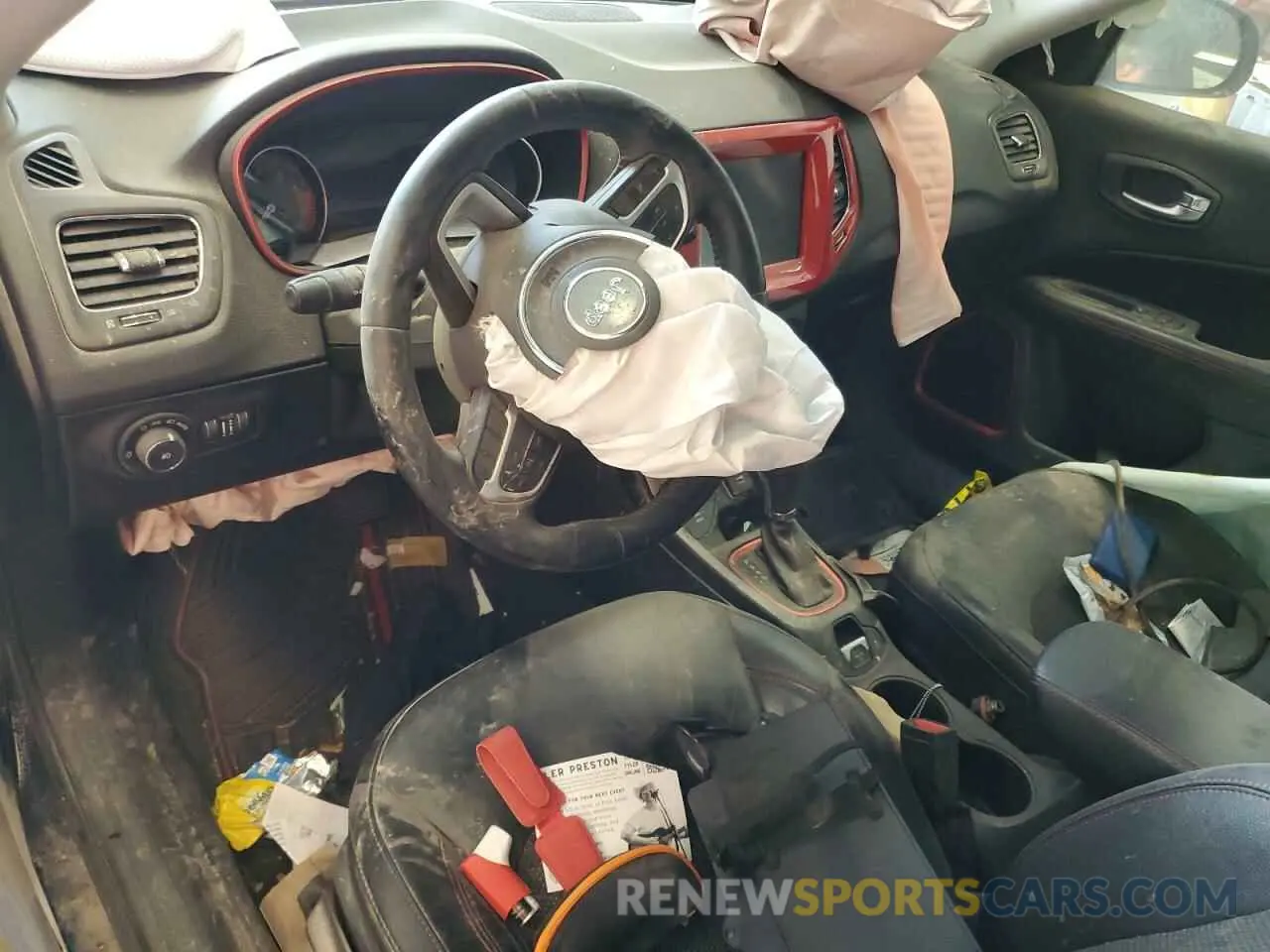 8 Photograph of a damaged car 3C4NJDDB9KT627579 JEEP COMPASS 2019