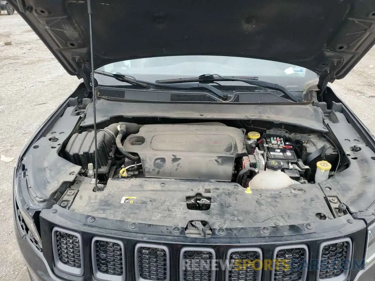 12 Photograph of a damaged car 3C4NJDDB9KT627601 JEEP COMPASS 2019
