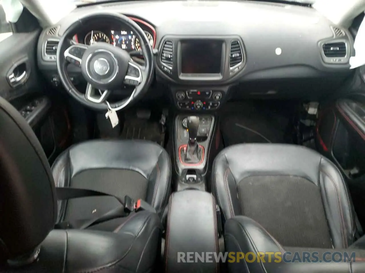 8 Photograph of a damaged car 3C4NJDDB9KT627601 JEEP COMPASS 2019