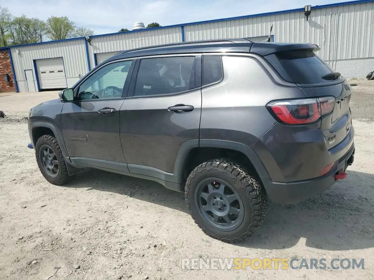2 Photograph of a damaged car 3C4NJDDB9KT668729 JEEP COMPASS 2019