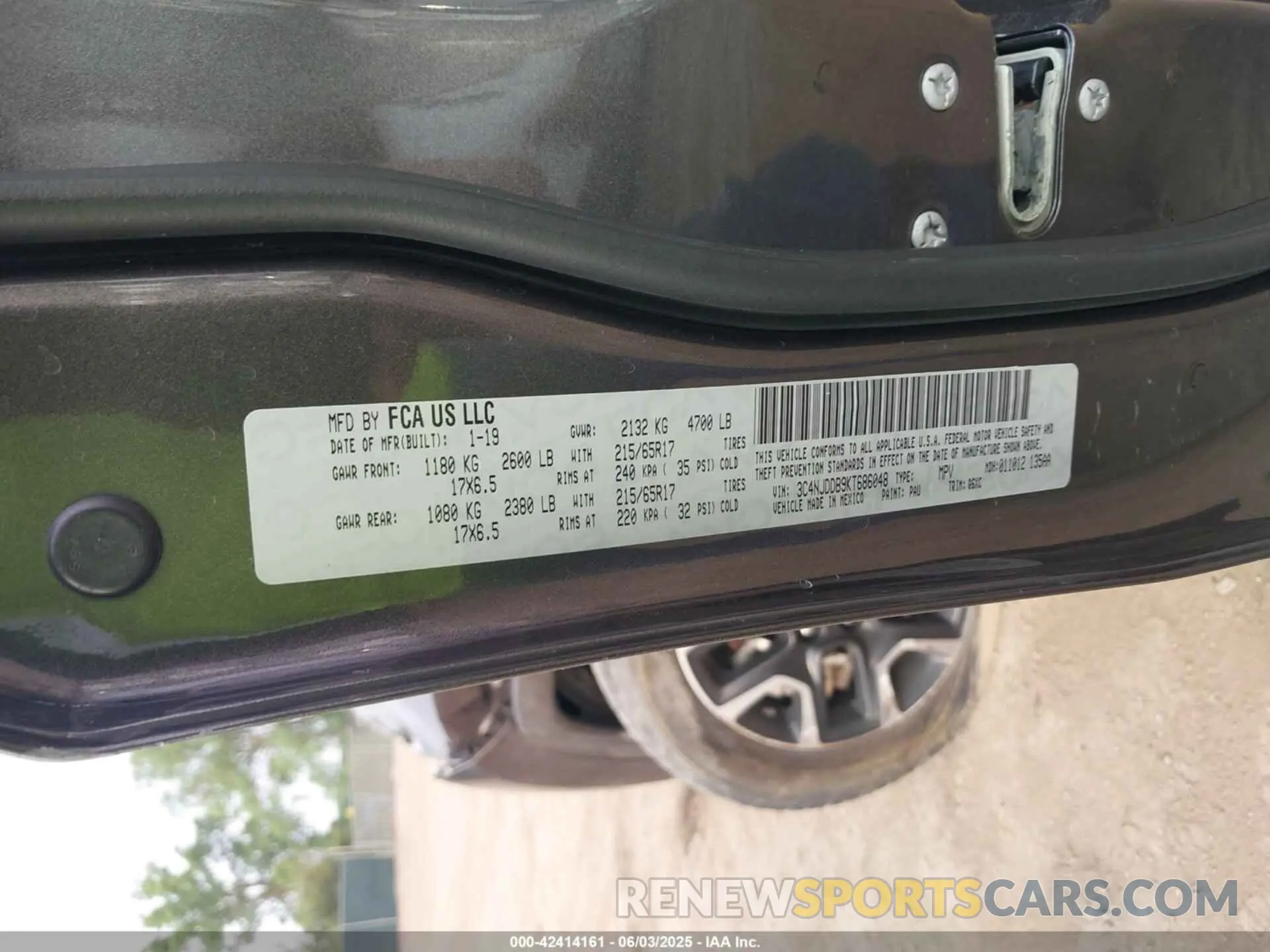 9 Photograph of a damaged car 3C4NJDDB9KT686048 JEEP COMPASS 2019