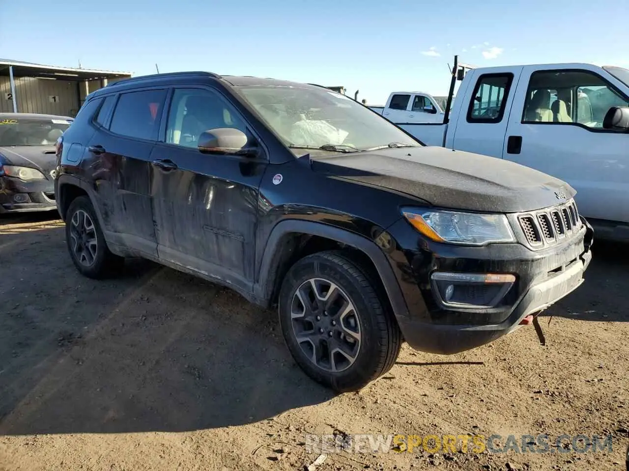 4 Photograph of a damaged car 3C4NJDDB9KT714494 JEEP COMPASS 2019