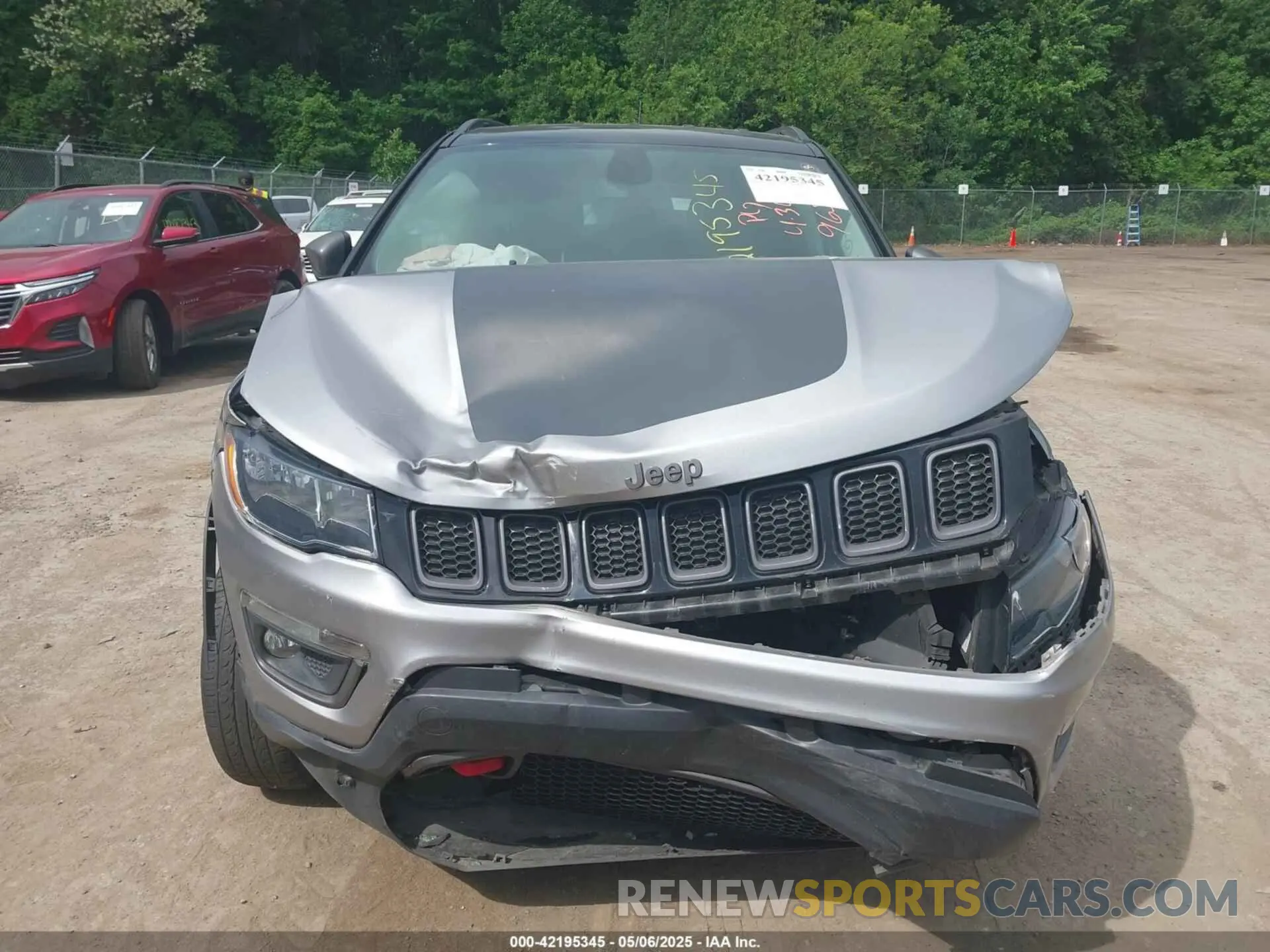 12 Photograph of a damaged car 3C4NJDDB9KT739654 JEEP COMPASS 2019