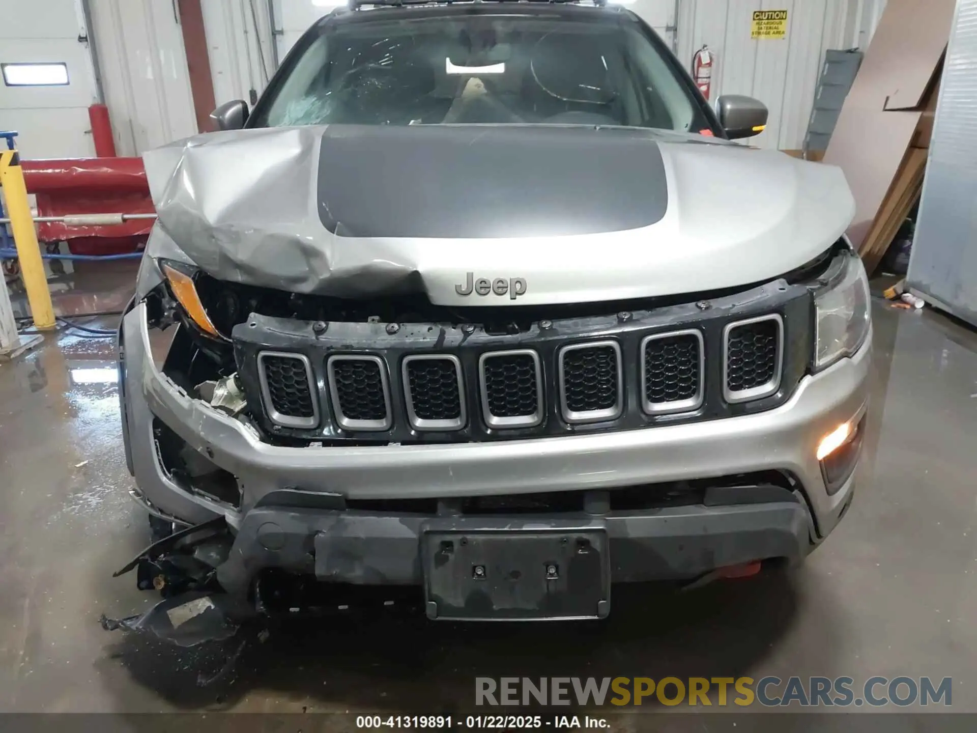 6 Photograph of a damaged car 3C4NJDDB9KT765459 JEEP COMPASS 2019