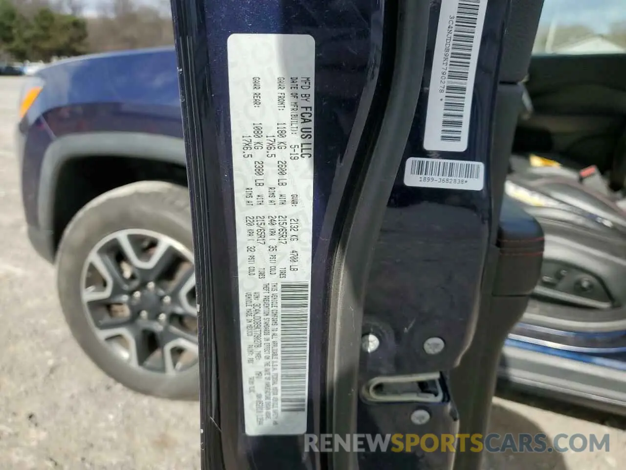 15 Photograph of a damaged car 3C4NJDDB9KT790278 JEEP COMPASS 2019