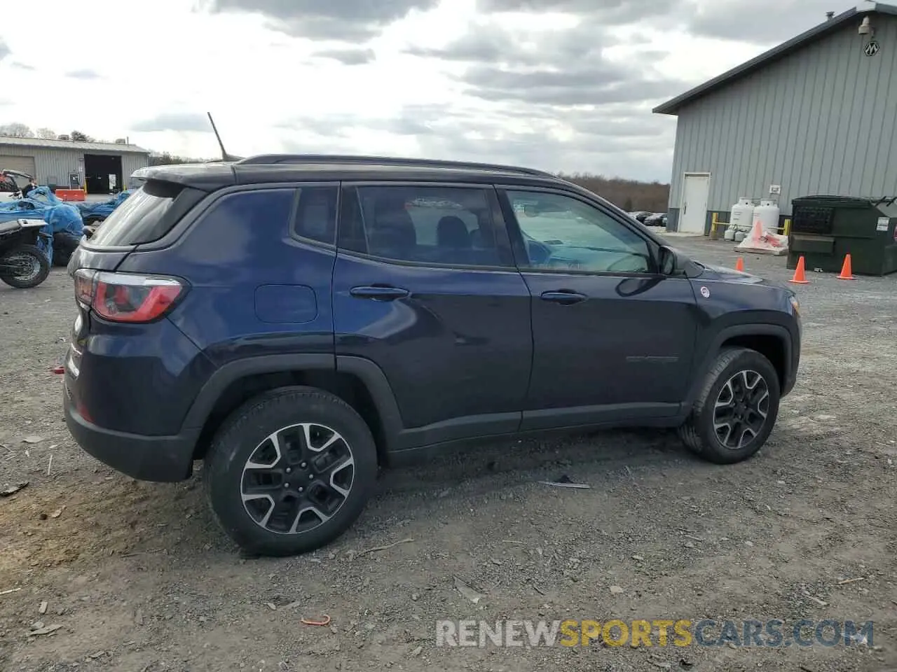 3 Photograph of a damaged car 3C4NJDDB9KT790278 JEEP COMPASS 2019