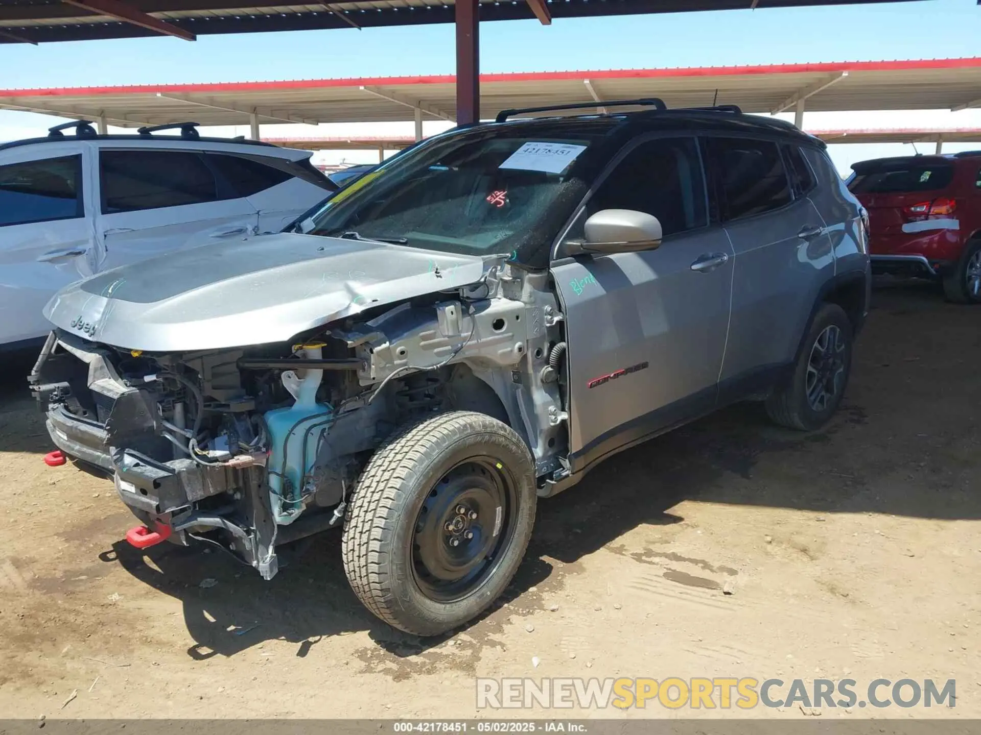 2 Photograph of a damaged car 3C4NJDDBXKT312953 JEEP COMPASS 2019