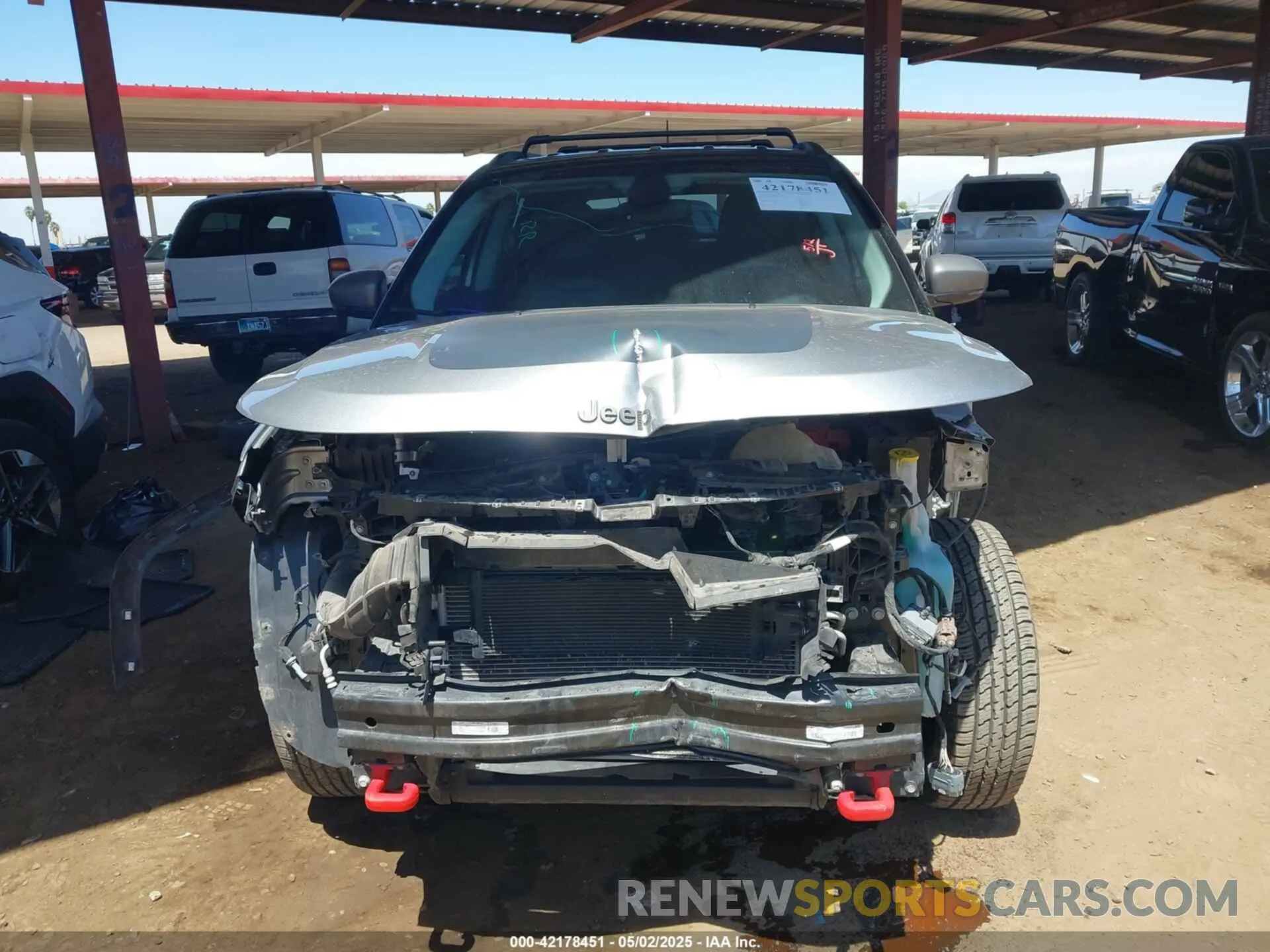 6 Photograph of a damaged car 3C4NJDDBXKT312953 JEEP COMPASS 2019