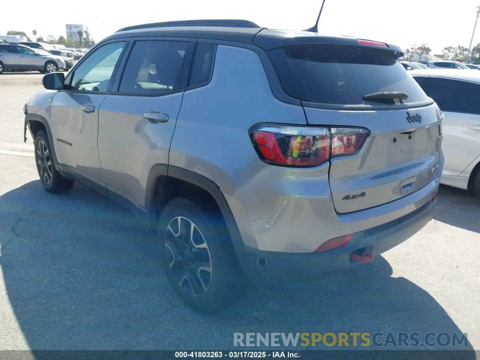 3 Photograph of a damaged car 3C4NJDDBXKT627350 JEEP COMPASS 2019