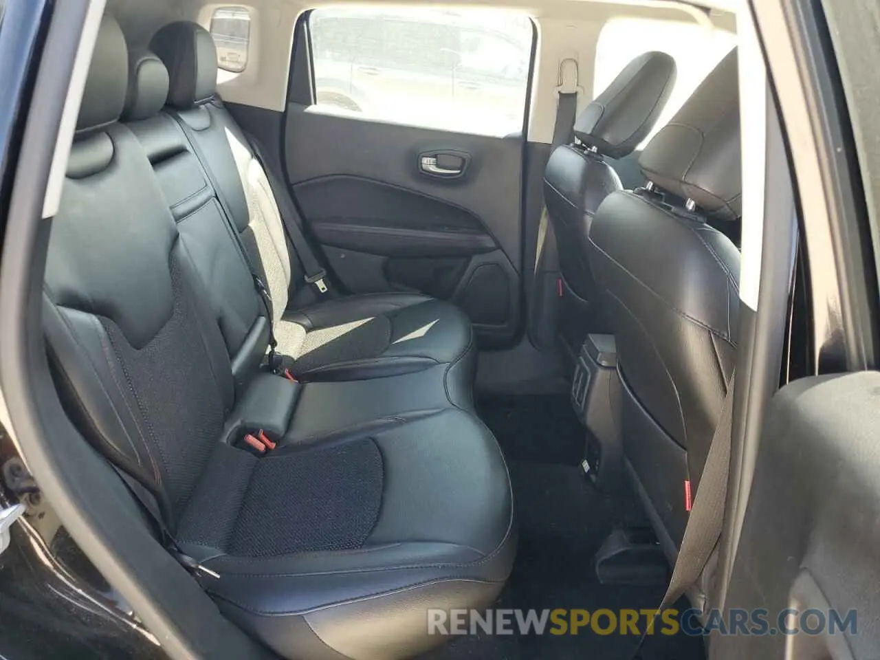12 Photograph of a damaged car 3C4NJDDBXKT629955 JEEP COMPASS 2019