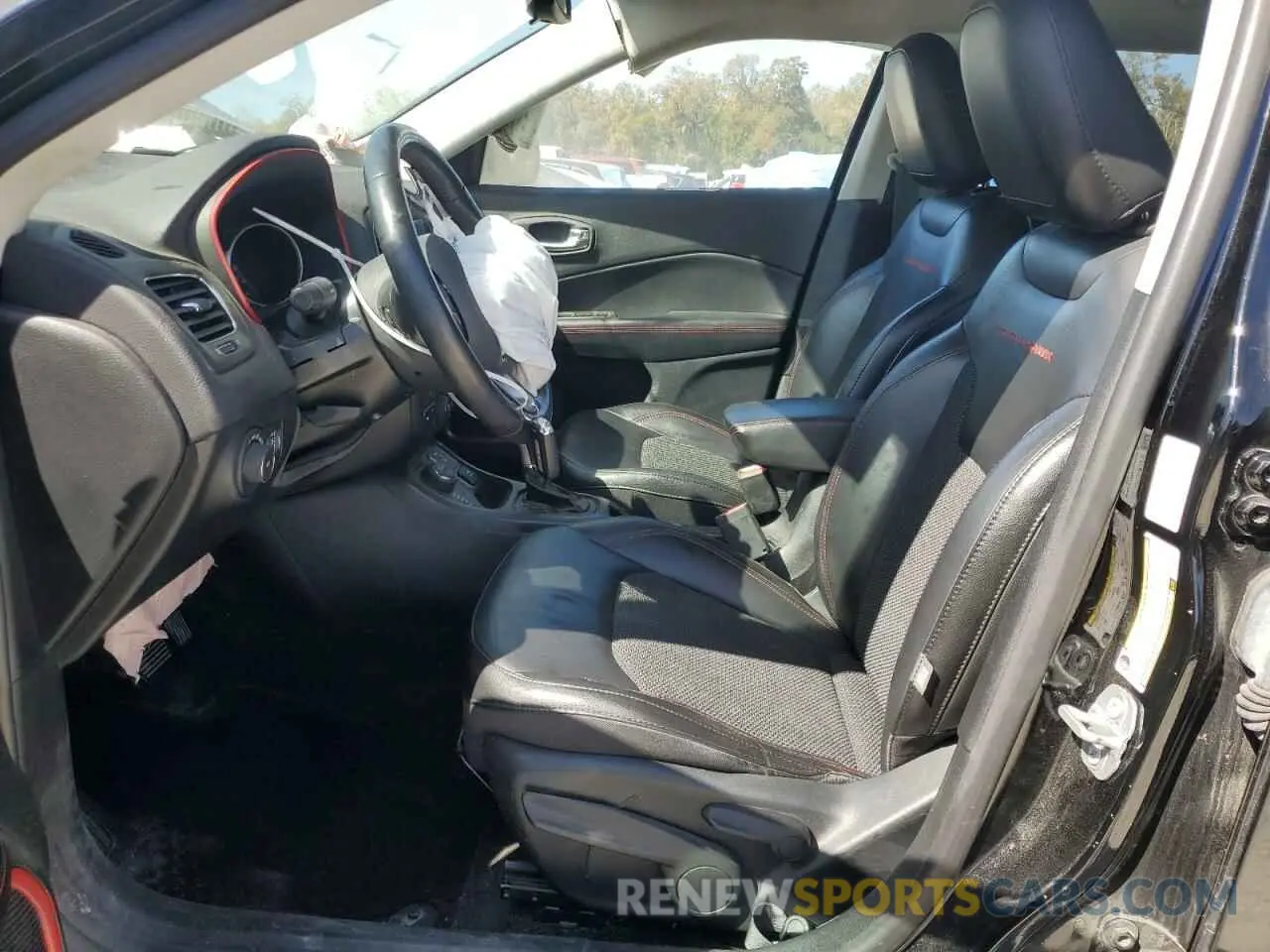 7 Photograph of a damaged car 3C4NJDDBXKT629955 JEEP COMPASS 2019