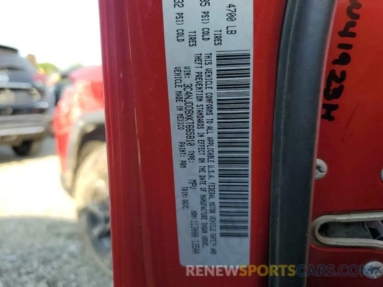 14 Photograph of a damaged car 3C4NJDDBXKT665810 JEEP COMPASS 2019