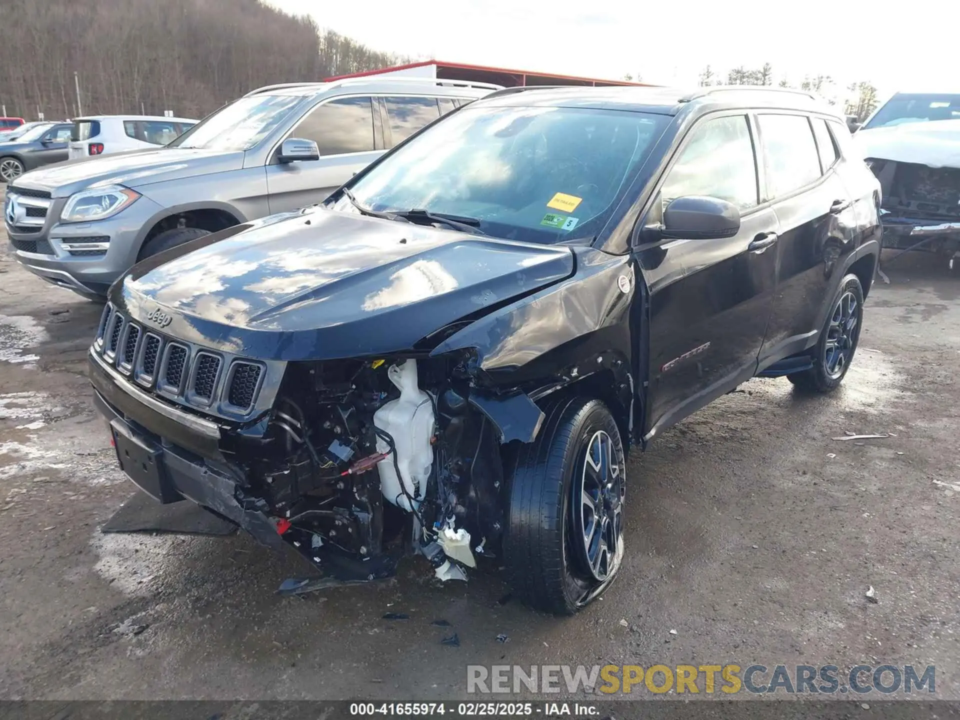 2 Photograph of a damaged car 3C4NJDDBXKT671364 JEEP COMPASS 2019