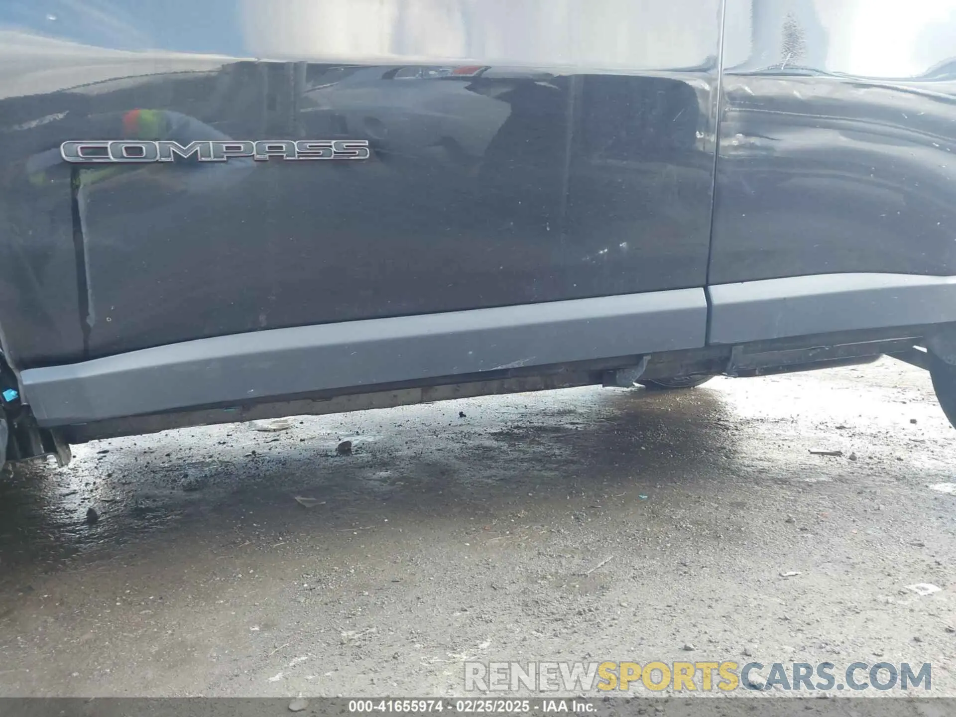 20 Photograph of a damaged car 3C4NJDDBXKT671364 JEEP COMPASS 2019
