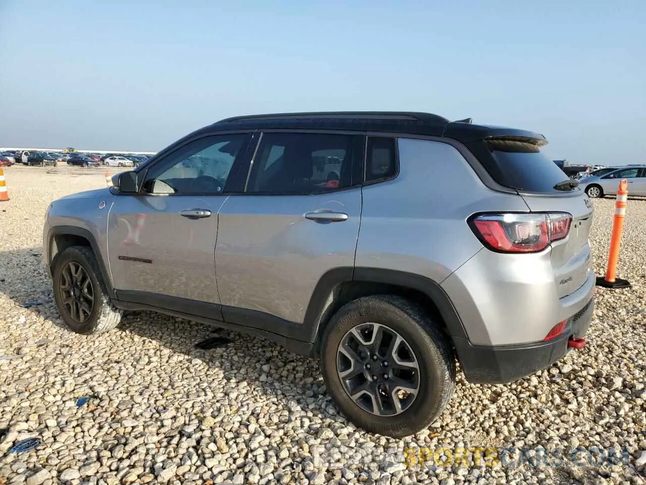 2 Photograph of a damaged car 3C4NJDDBXKT671591 JEEP COMPASS 2019