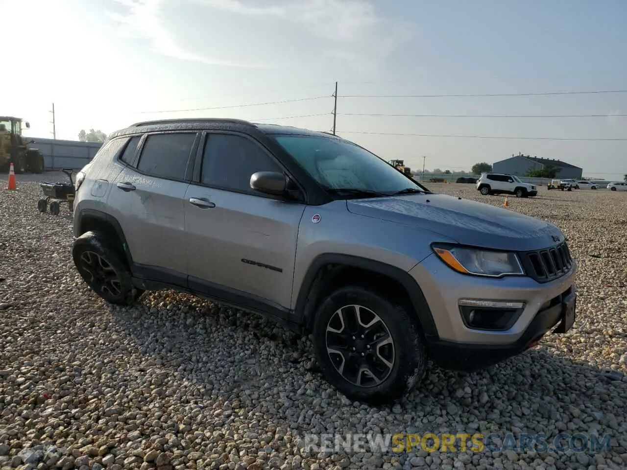 4 Photograph of a damaged car 3C4NJDDBXKT671591 JEEP COMPASS 2019
