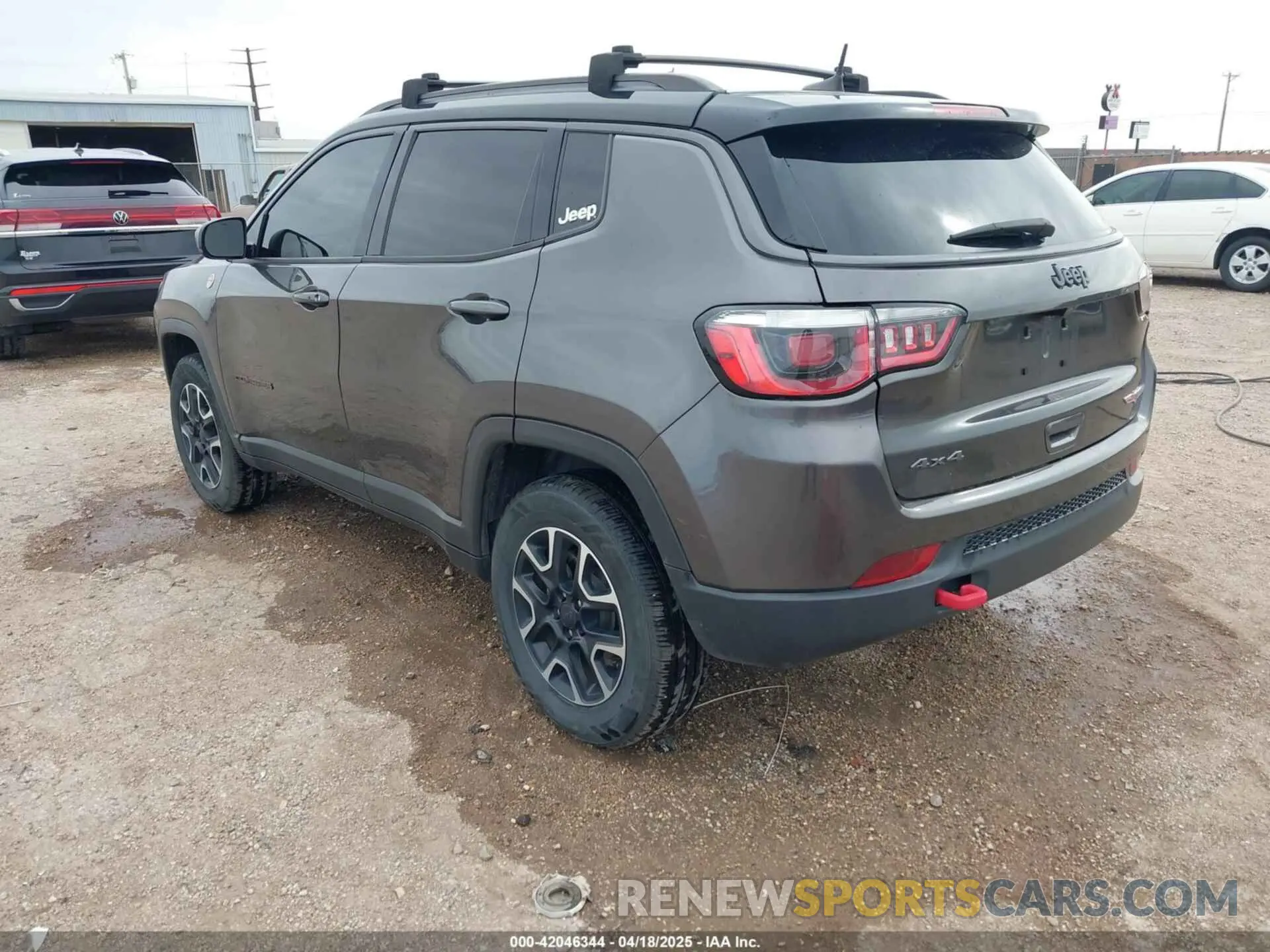 3 Photograph of a damaged car 3C4NJDDBXKT795294 JEEP COMPASS 2019