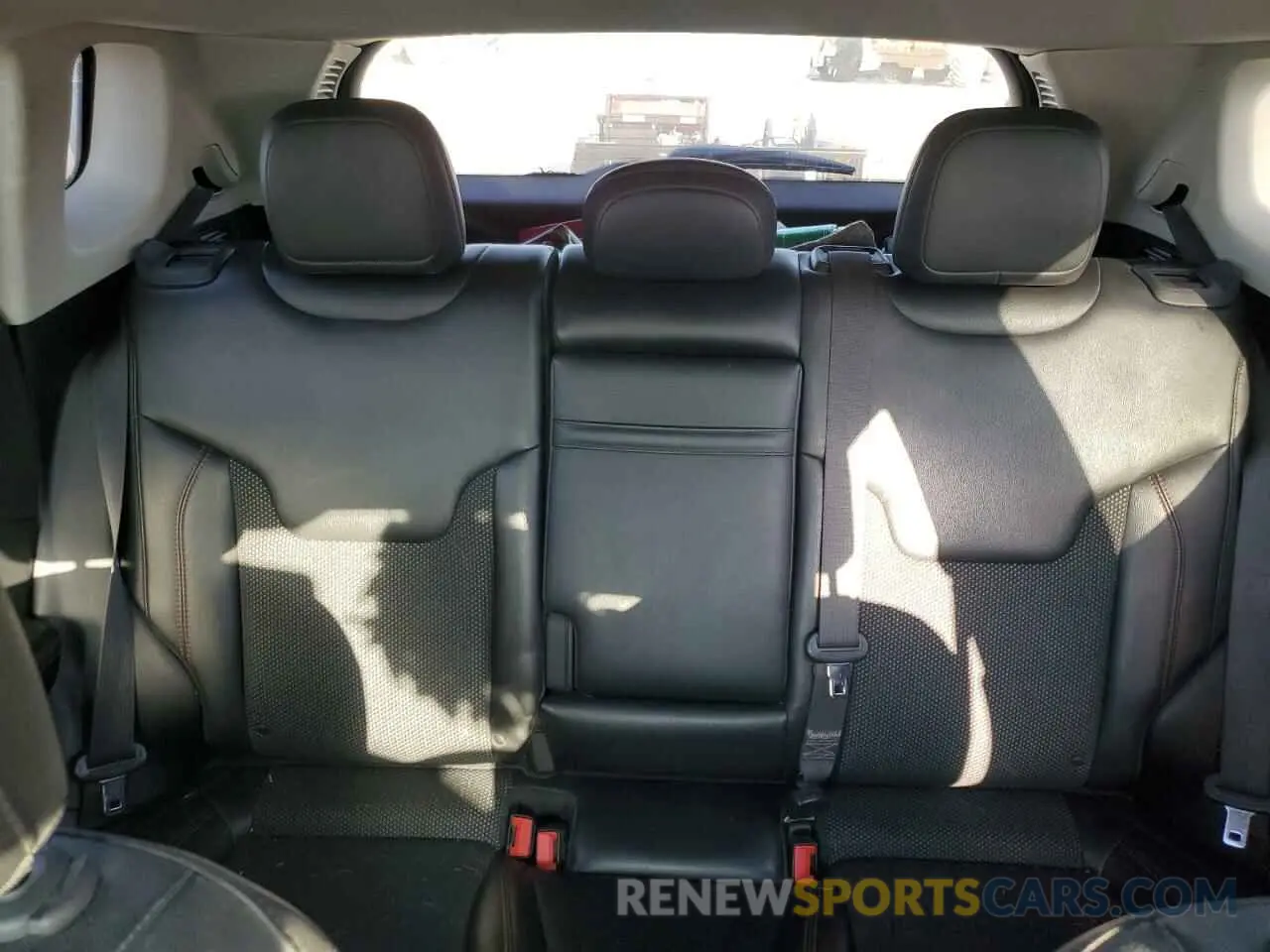 10 Photograph of a damaged car 3C4NJDDBXKT800039 JEEP COMPASS 2019