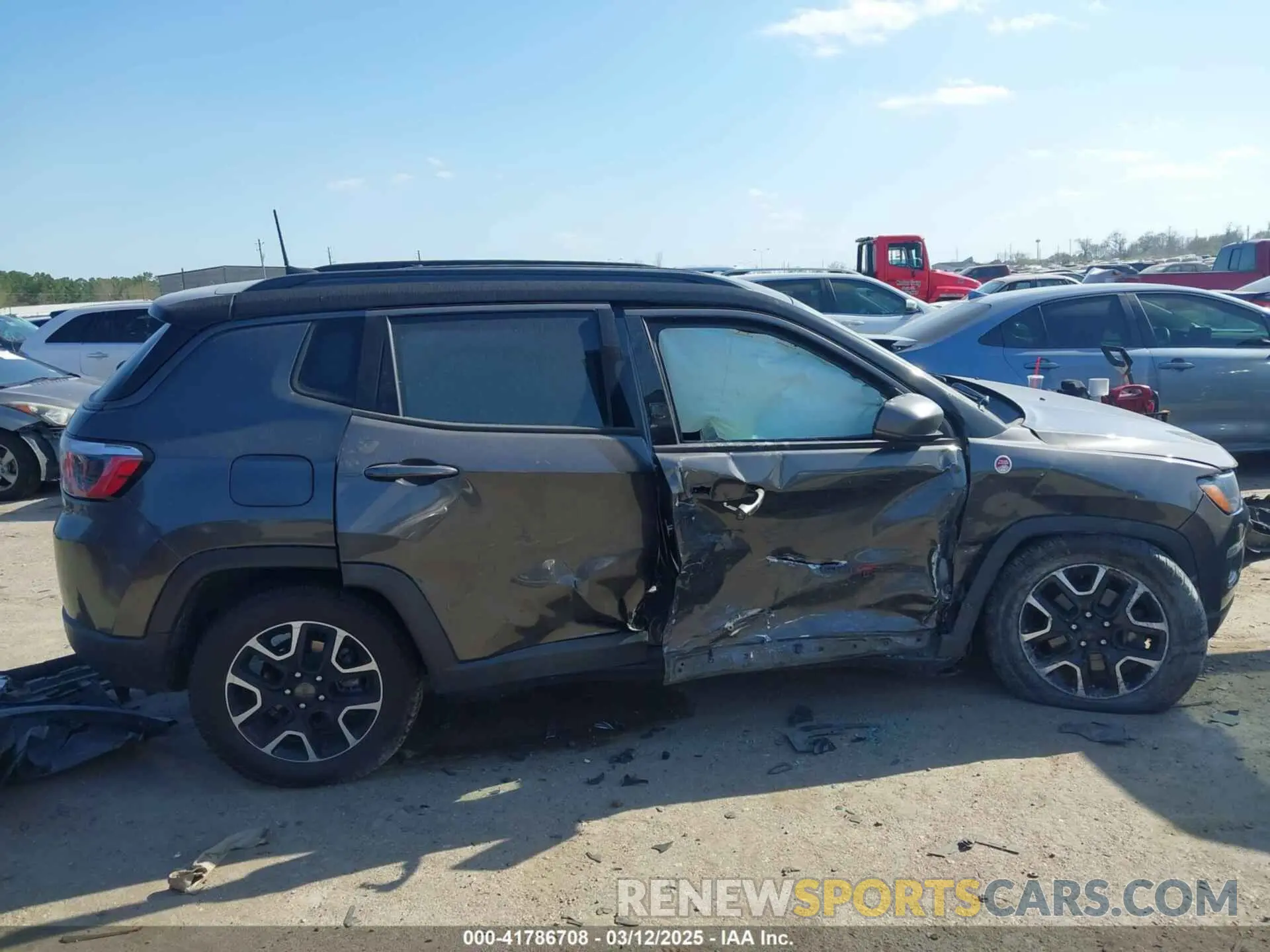 12 Photograph of a damaged car 3C4NJDDBXKT811171 JEEP COMPASS 2019