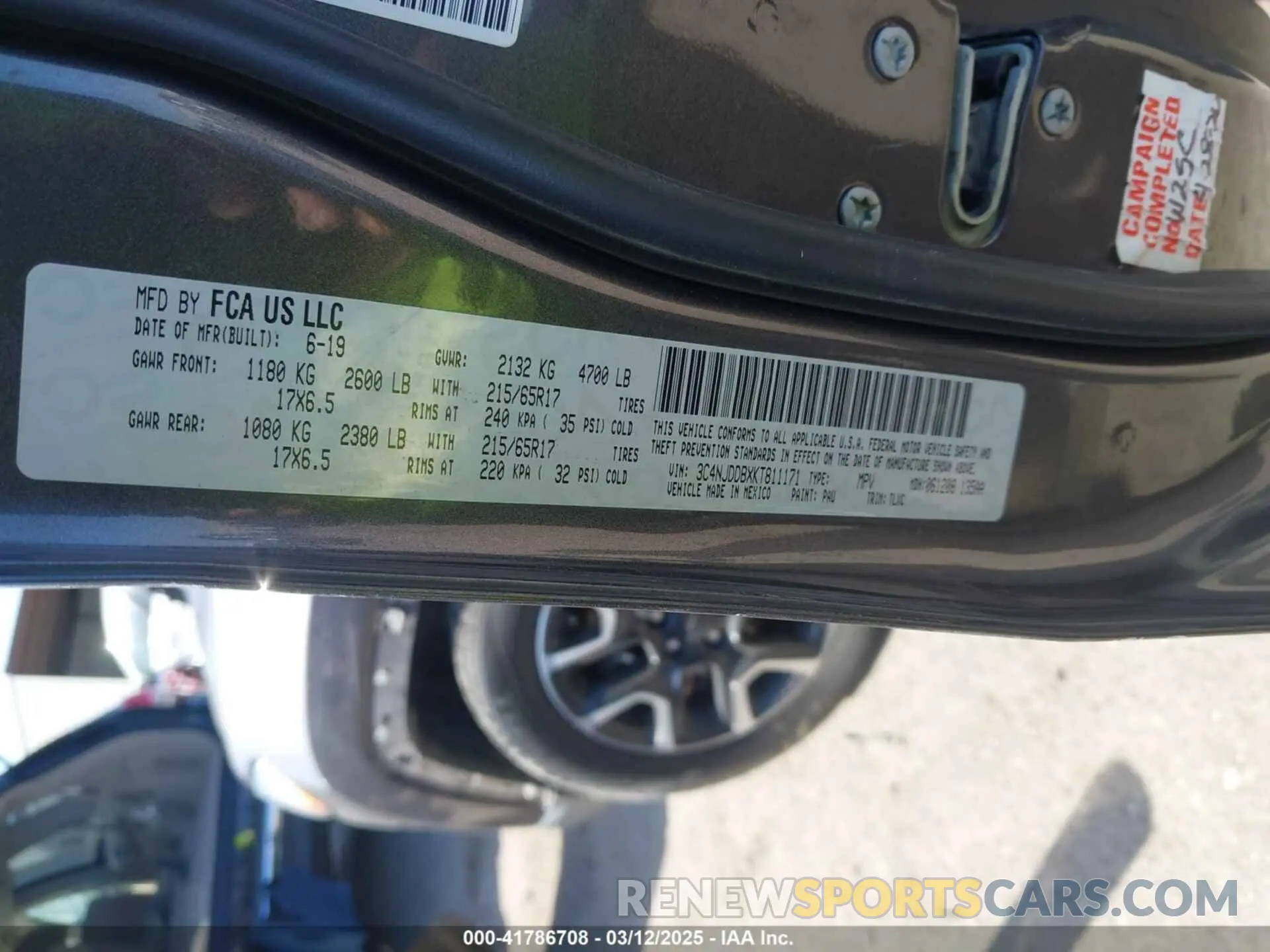 9 Photograph of a damaged car 3C4NJDDBXKT811171 JEEP COMPASS 2019