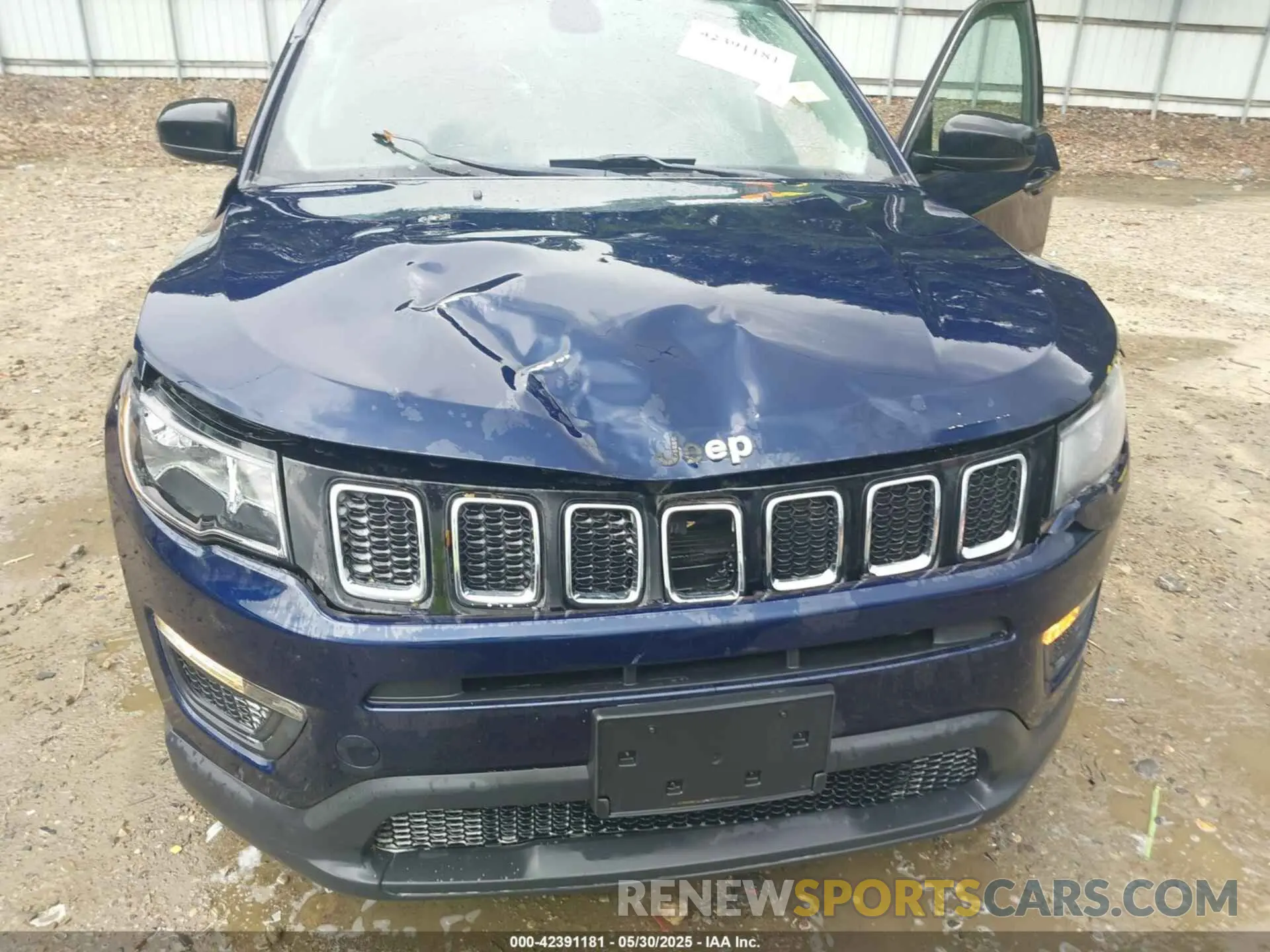 6 Photograph of a damaged car 3C4NJCAB2LT253123 JEEP COMPASS 2020