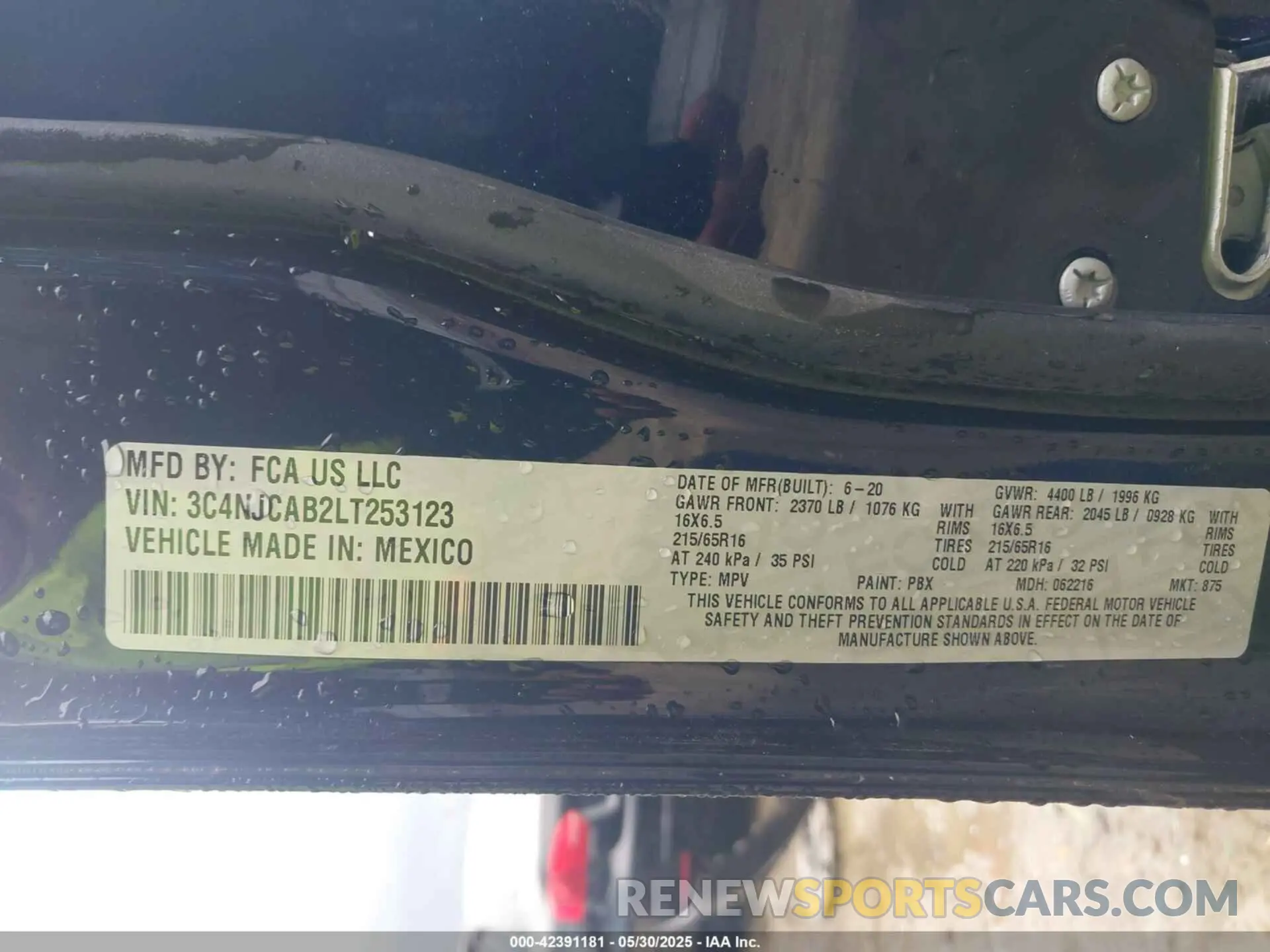 9 Photograph of a damaged car 3C4NJCAB2LT253123 JEEP COMPASS 2020