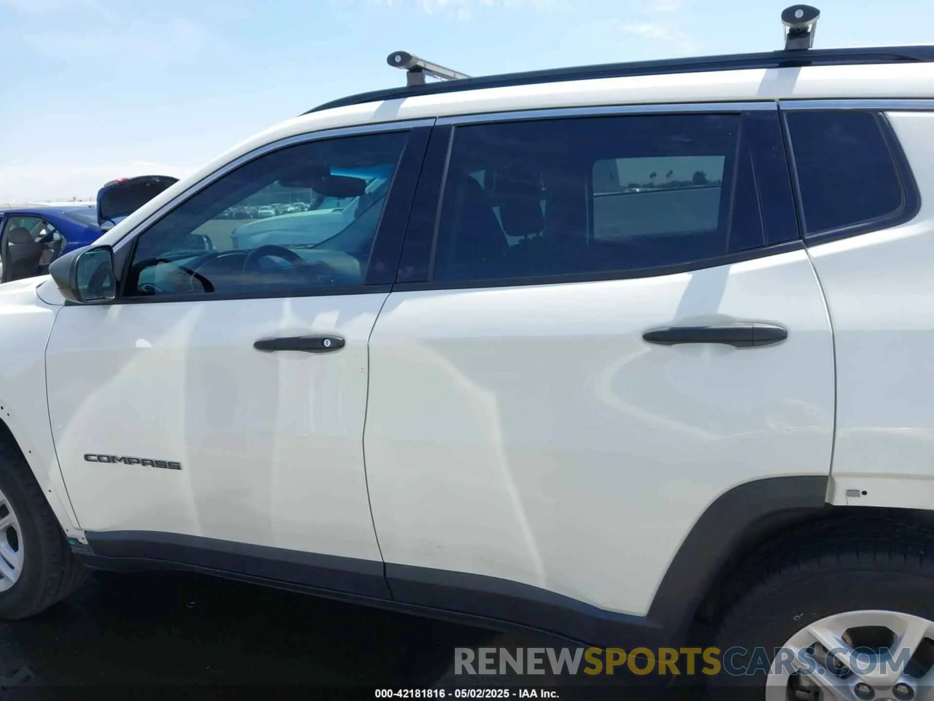 15 Photograph of a damaged car 3C4NJCAB5LT253133 JEEP COMPASS 2020