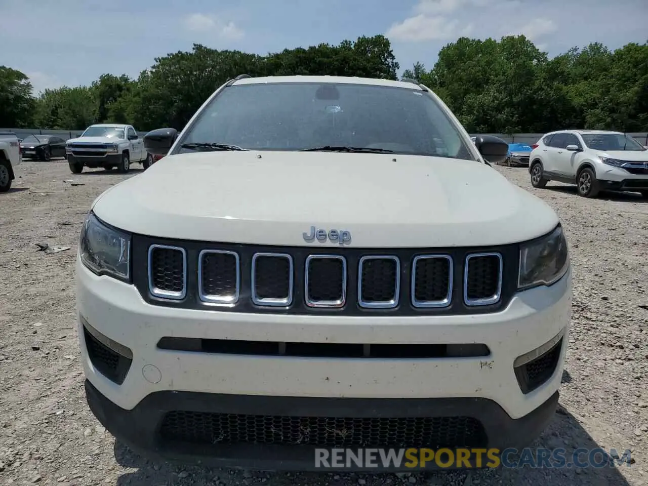 5 Photograph of a damaged car 3C4NJCAB7LT256955 JEEP COMPASS 2020